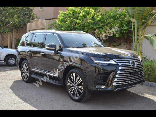 2023 لكزس إل إكس 600