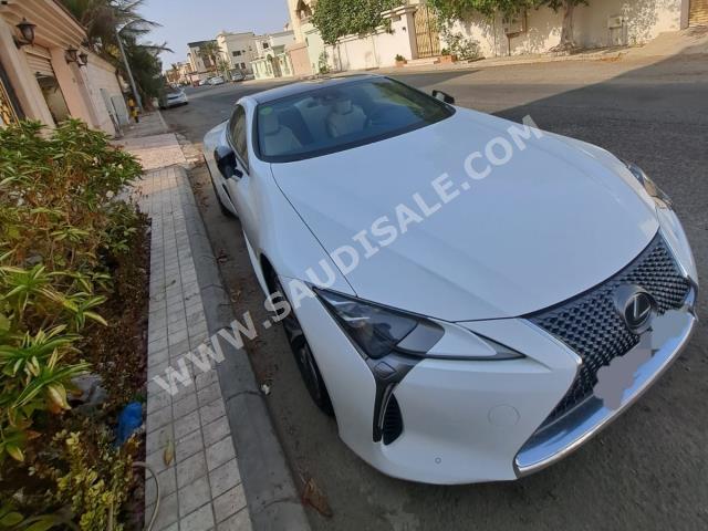 2018 لكزس إل سي 500