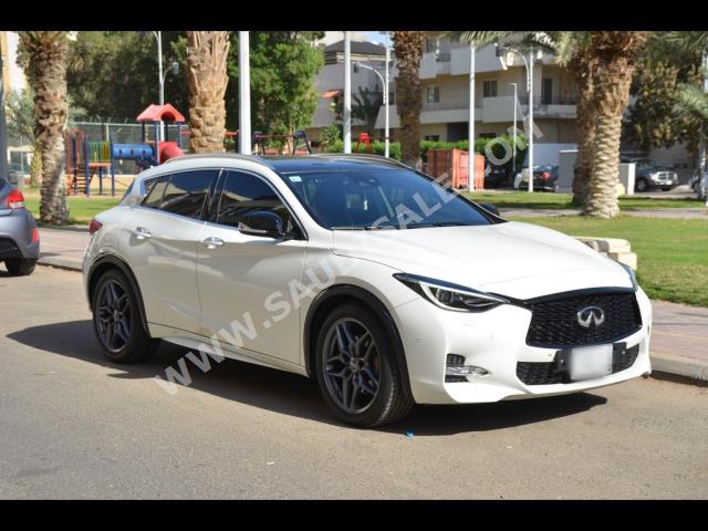 2019 Infiniti Q 30s
