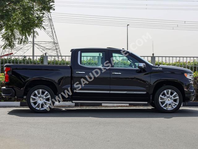 2023 شفروليه سلفرادو هاي كانتري