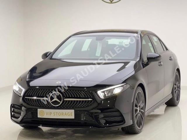 2022 مرسيدس - بنز أي 200