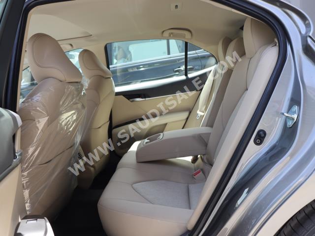 2022 Toyota Camry GLE