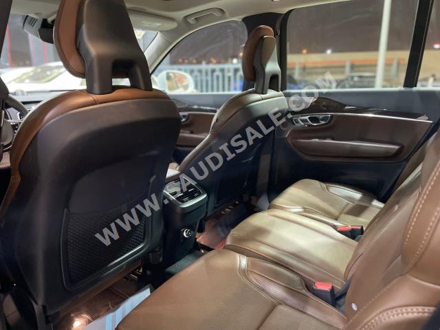 2018 فولفو اكس سي 90