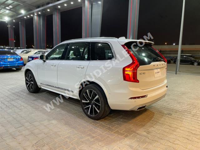 2018 فولفو اكس سي 90