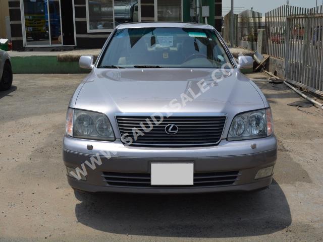 1999 لكزس إل إس 400
