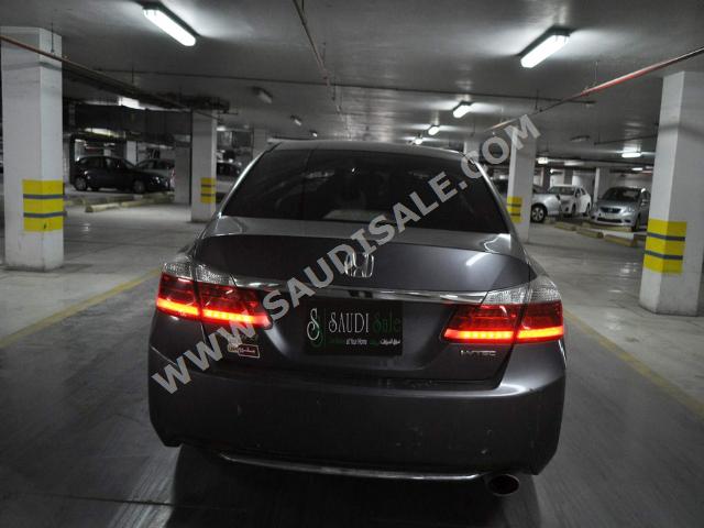 2013 هوندا اكورد