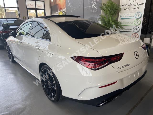 2022 مرسيدس - بنز سي إل أي 200