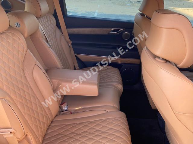 2021 جينيسيس جي في 80