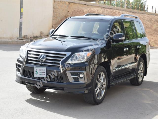2014 Lexus LX 570