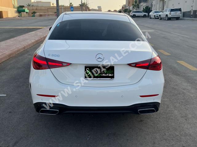 2022 مرسيدس - بنز سي 300