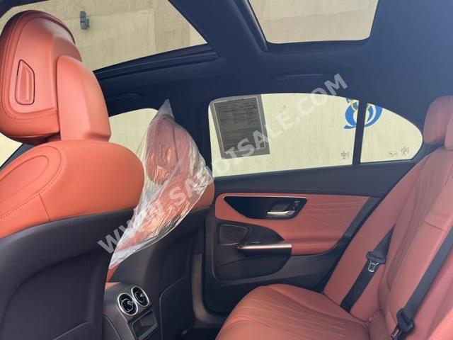 2022 مرسيدس - بنز سي 300