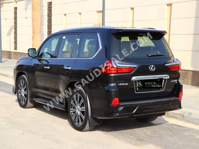 2021 لكزس إل إكس 570 اس