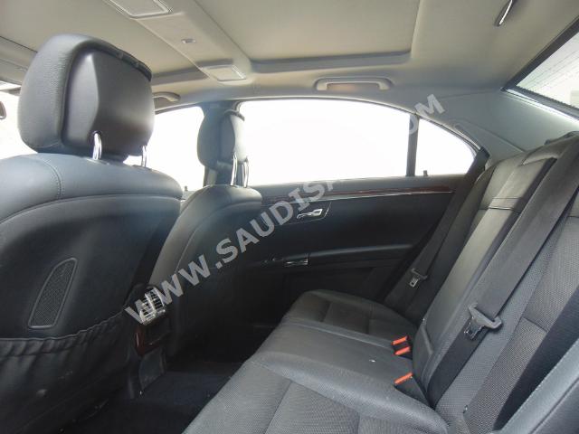 2010 Mercedes-Benz S 550
