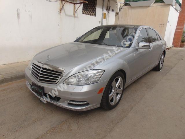 2010 Mercedes-Benz S 550