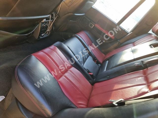 2011 لاند روفر رينج روفر فوج اوتوبيوغرافي