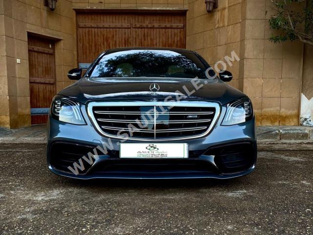 2016 مرسيدس - بنز إس 63 أي إم جي