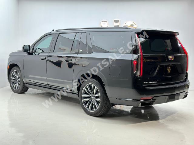 2023 كاديلاك اسكاليد بريميوم