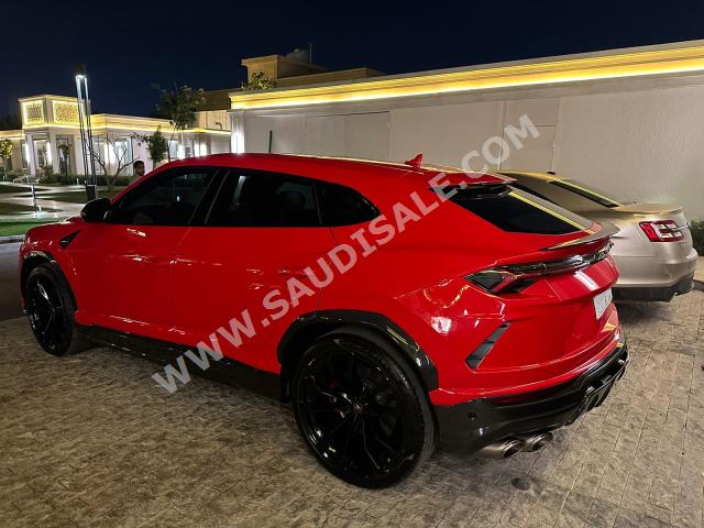 2019 لمبرجيني اوروس