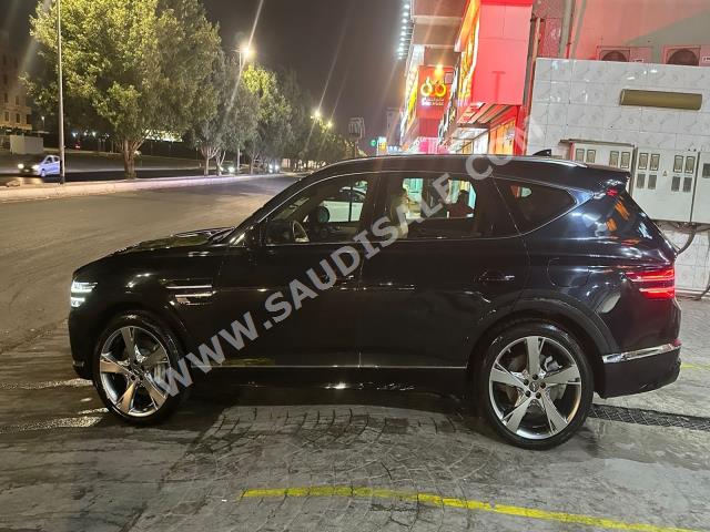 2021 جينيسيس جي في 80