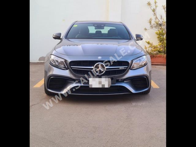 2017 مرسيدس - بنز إي 63إس أي إم جي