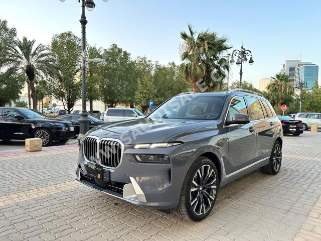 2023 بي ام دبليو الفئة اكس 7