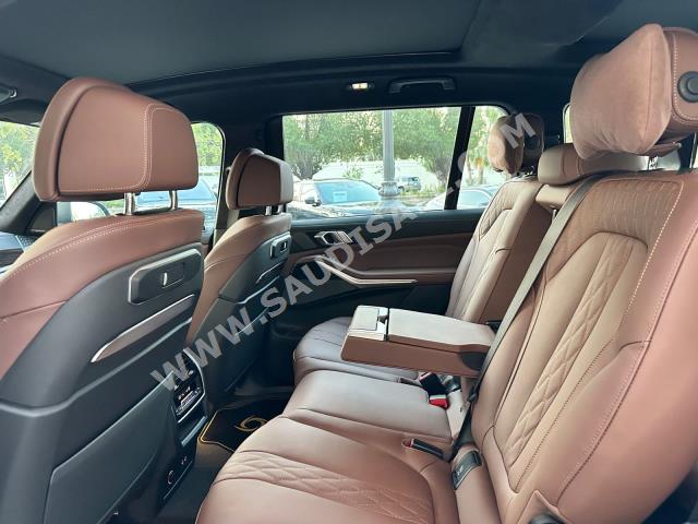 2023 بي ام دبليو الفئة اكس 7