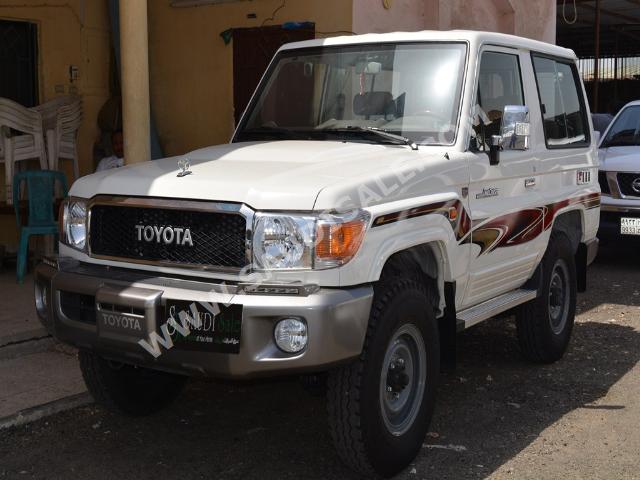 2015 تويوتا لاند كروزر ربع