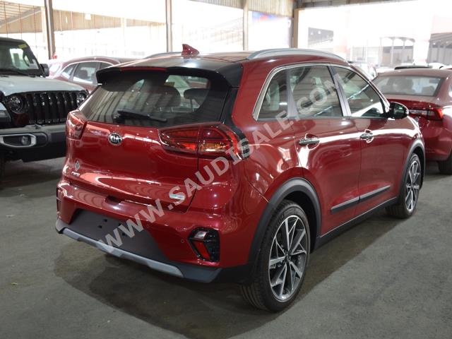 2020 كيا نيرو