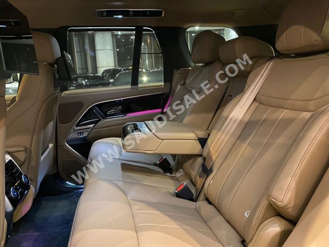 2023 لاند روفر رينج روفر اتش اس اي