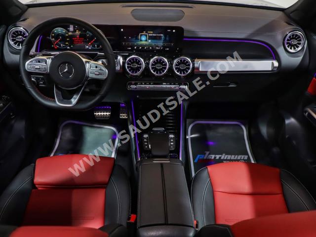 2022 مرسيدس - بنز جي إل بي 200