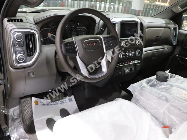 2022 جي ام سي سييرا اس ال اي