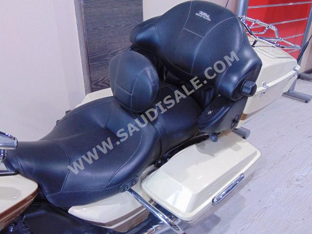 2011 Harley Davidson CVO Road Glide Ultra