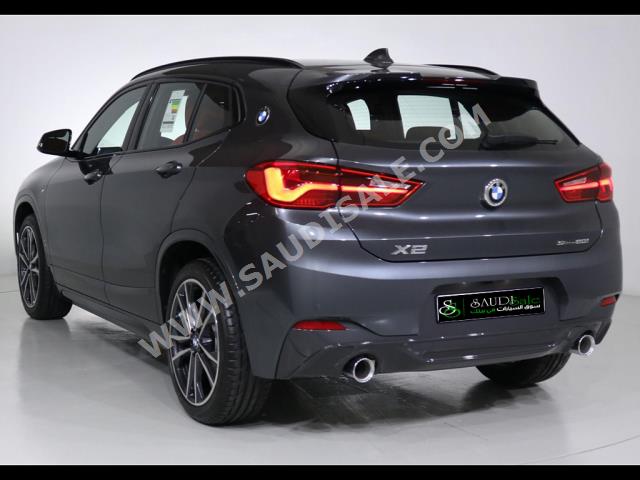 2021 بي ام دبليو الفئة اكس 2