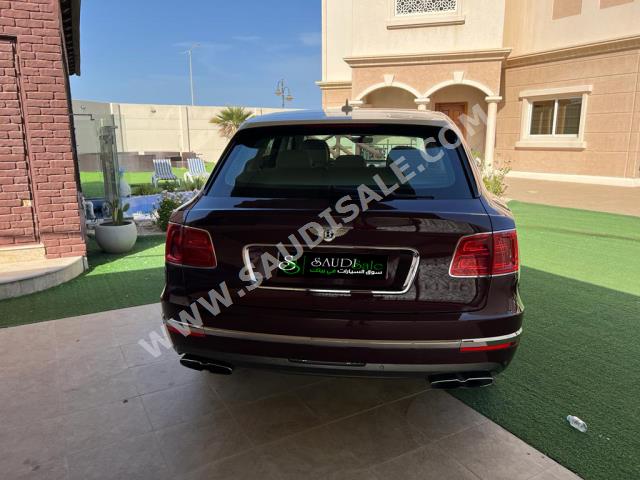 2019 بنتلي بنتايجا