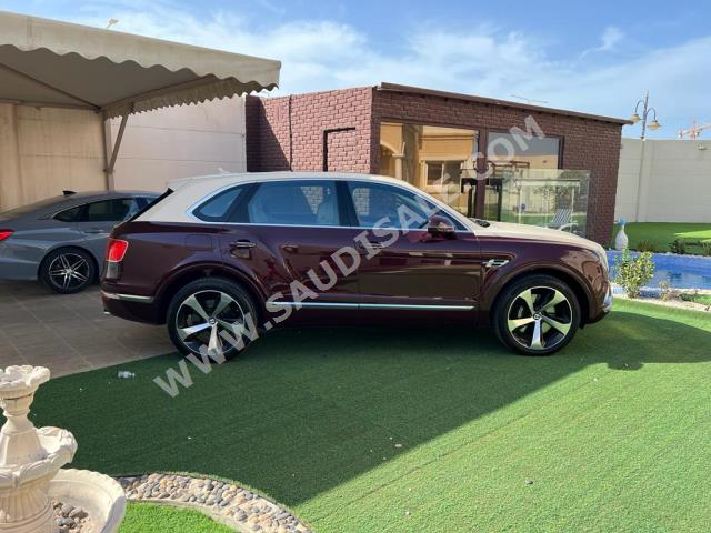 2019 بنتلي بنتايجا