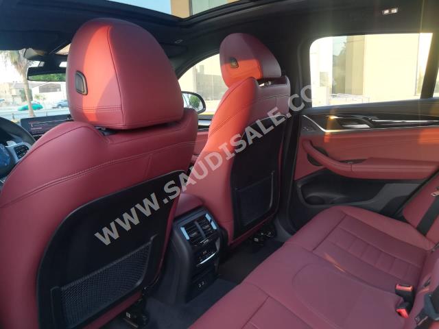 2022 BMW X Series 4