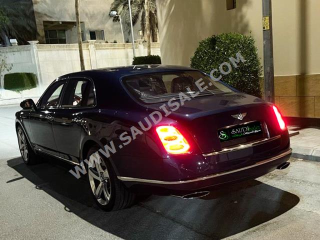 2016 بنتلي مولسان سبيد