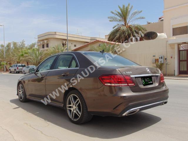 2014 Mercedes-Benz E 300