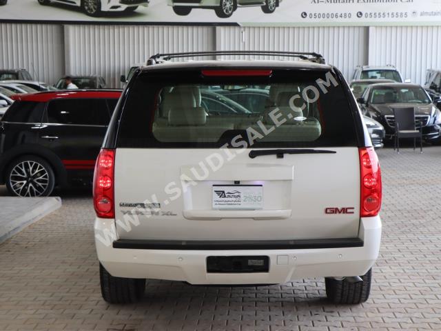 2012 جي ام سي يوكون اس ال تي