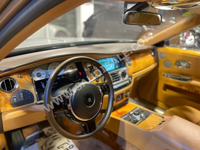 2014 رولز رويس قوست