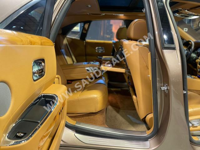 2014 رولز رويس قوست