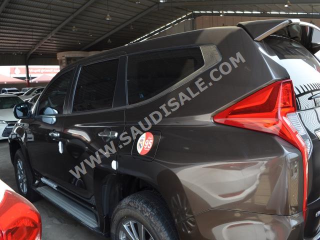 2017 متسوبيشي مونتيرو