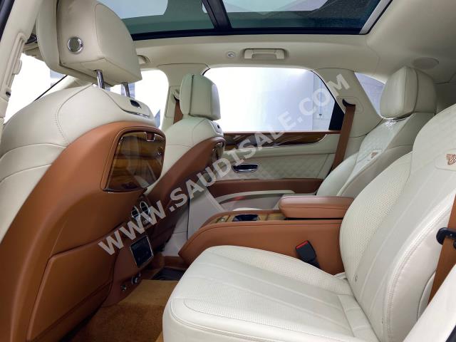 2022 بنتلي بنتايجا