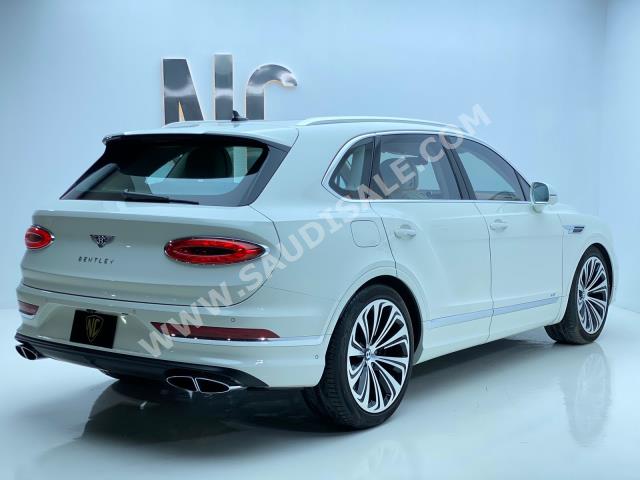 2022 بنتلي بنتايجا