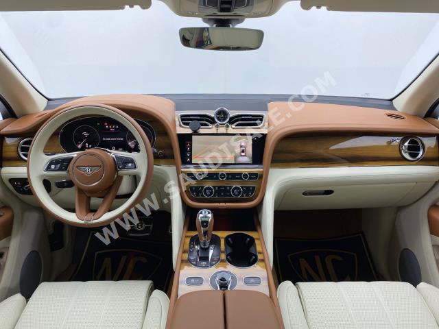 2022 بنتلي بنتايجا