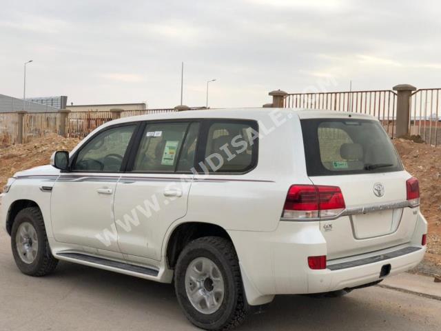 2021 Toyota Land Cruiser GX