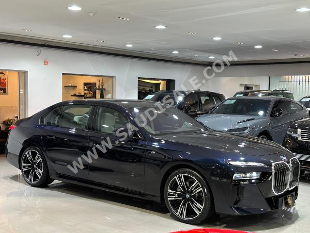 2024 بي ام دبليو الفئة السابعة 740أي