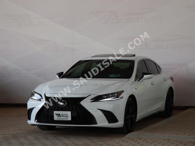 2022 Lexus ES F