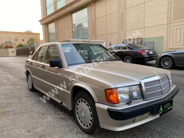 1984 Mercedes-Benz E 190