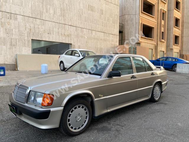 1984 Mercedes-Benz E 190